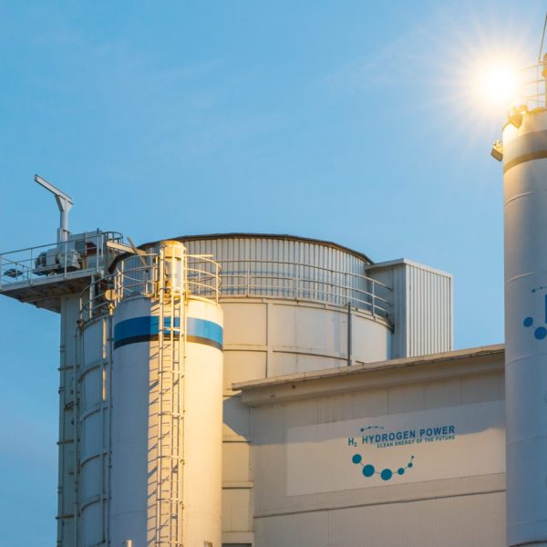 Hydrogen renewable energy production – hydrogen gas for clean electricity solar and windturbine facility. Hydrogen renewable energy production - hydrogen gas for clean electricity solar and windturbine facility.